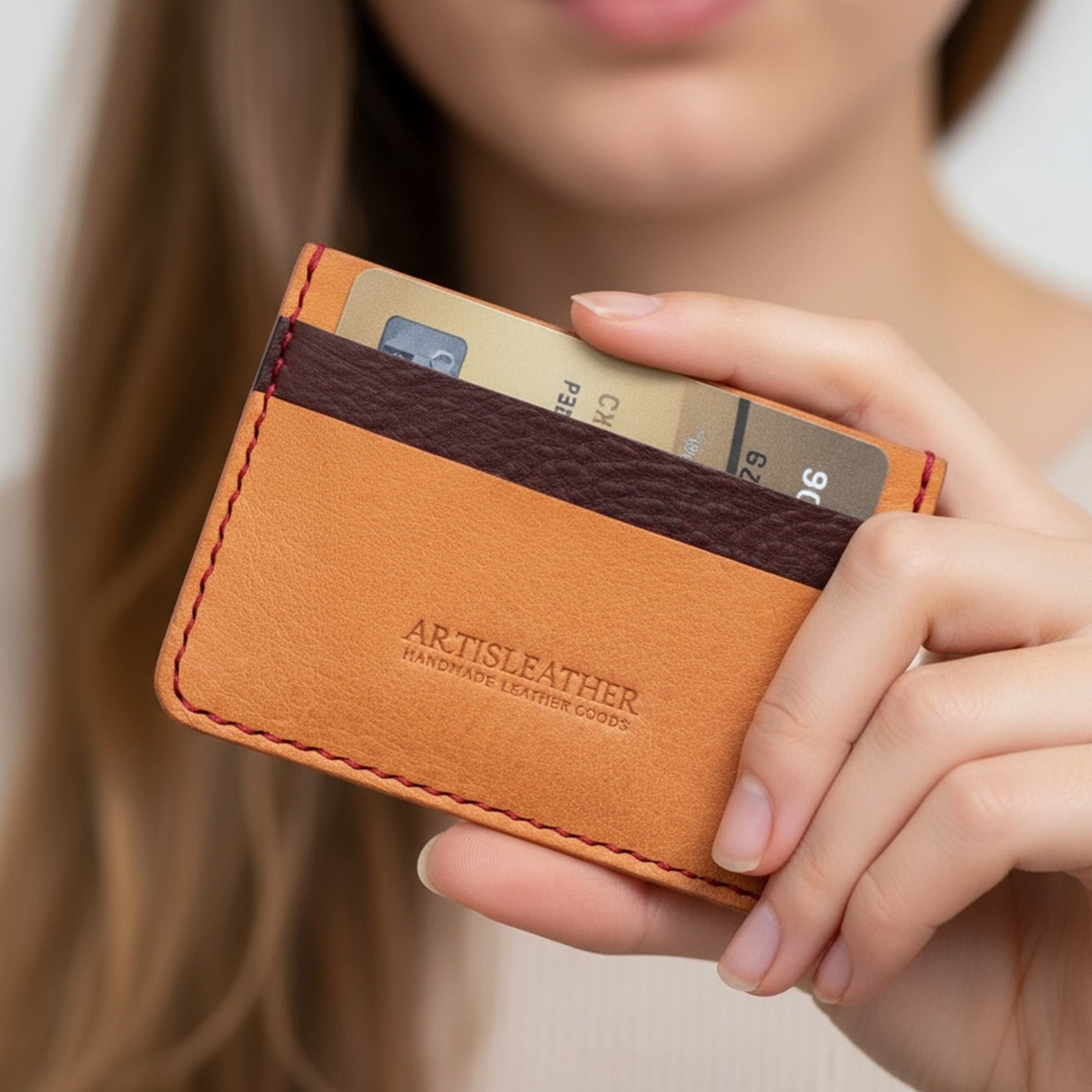 Handmade Italian leather slim card holder in beige
Artisleather