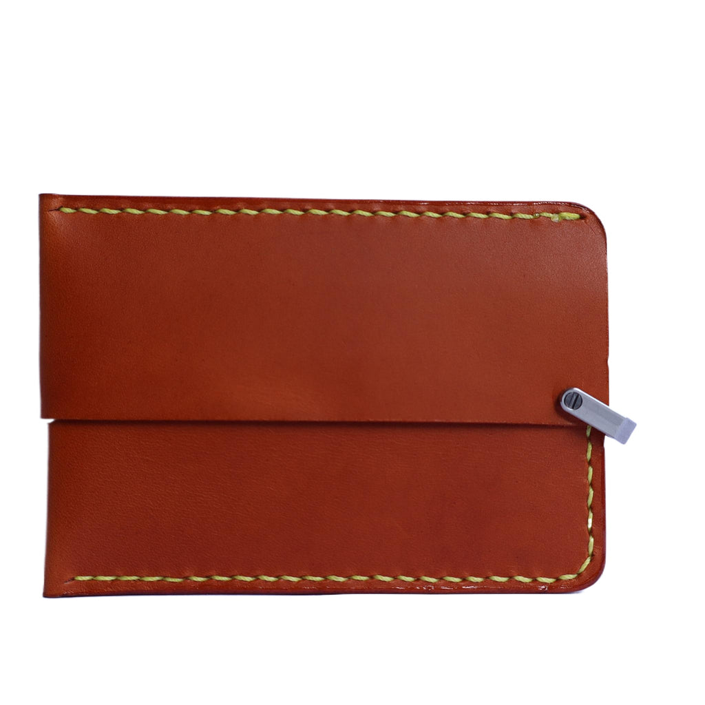 Brown Italian leather magnetic card holder with yellow button and titanium D-ring
ArtisLeather 